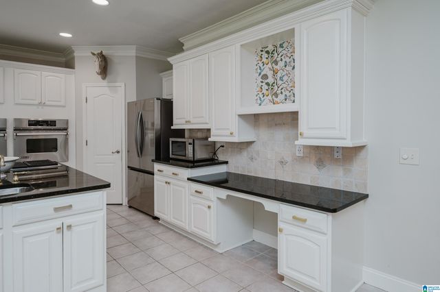 325 GREYSTONE GLEN CIRCLE, Hoover, AL 35242