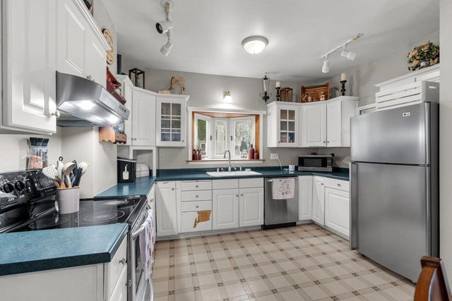 1010 S PEARL STREET, New London, WI 54961