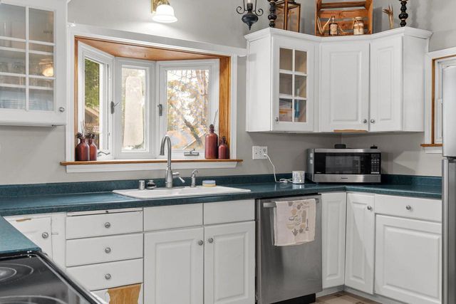 1010 S PEARL STREET, New London, WI 54961