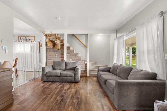 1010 S PEARL STREET, New London, WI 54961