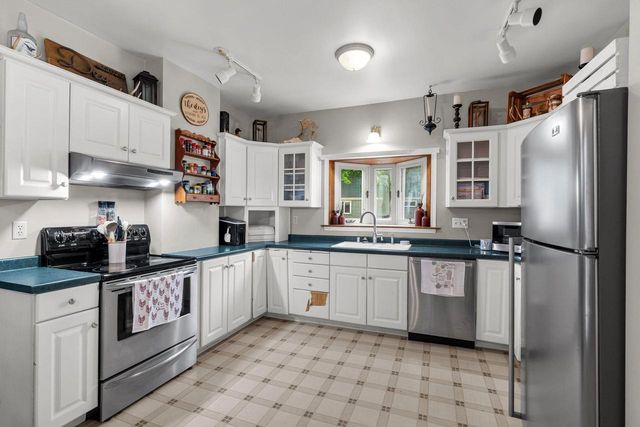 1010 S PEARL STREET, New London, WI 54961