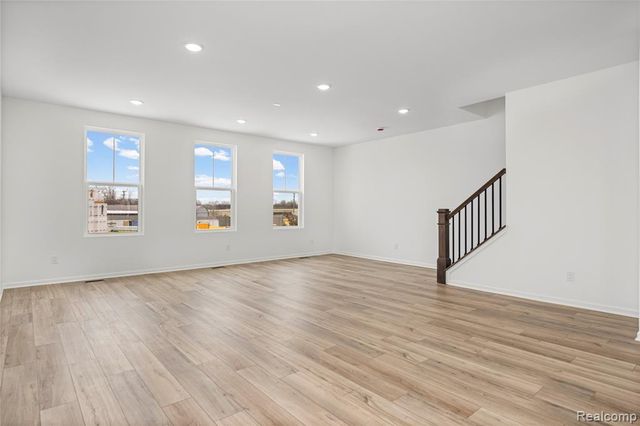 43071 Atwood Avenue, Novi, MI 48375