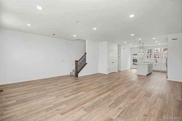 43071 Atwood Avenue, Novi, MI 48375