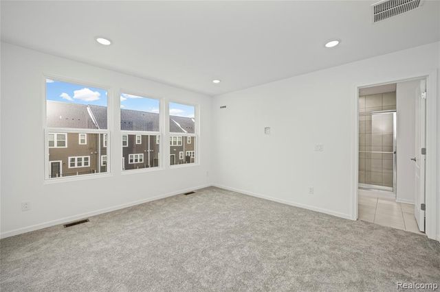 43071 Atwood Avenue, Novi, MI 48375