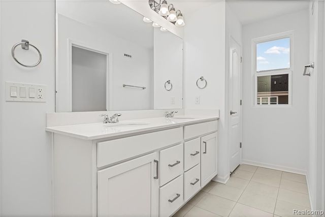 43071 Atwood Avenue, Novi, MI 48375