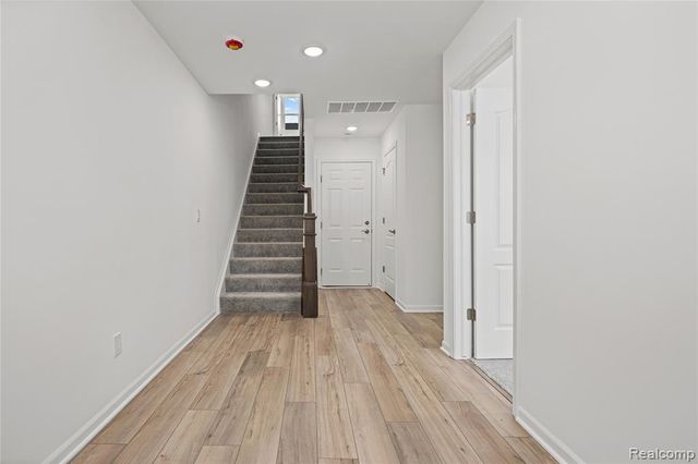 43071 Atwood Avenue, Novi, MI 48375