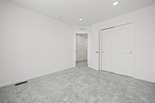 43071 Atwood Avenue, Novi, MI 48375