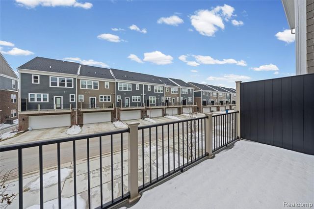 43071 Atwood Avenue, Novi, MI 48375