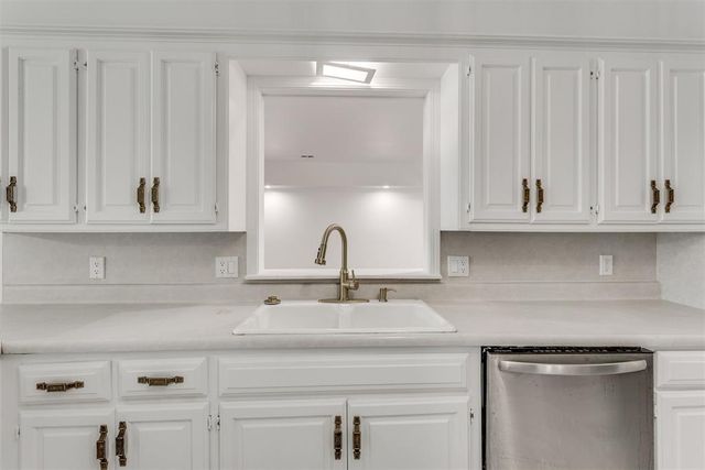 13400 Apple Valley Drive, Oklahoma City, OK 73120