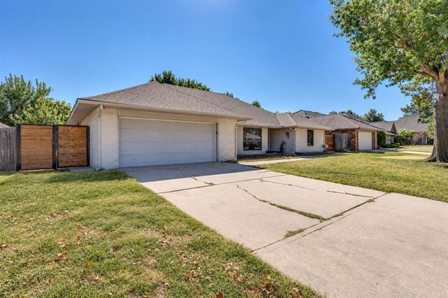 13400 Apple Valley Drive, Oklahoma City, OK 73120