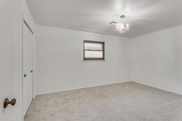 13400 Apple Valley Drive, Oklahoma City, OK 73120