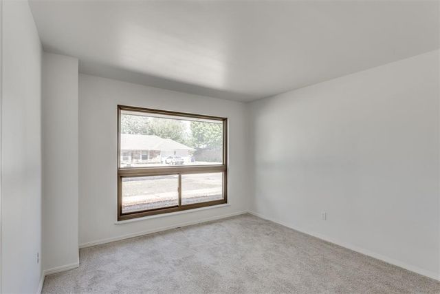 13400 Apple Valley Drive, Oklahoma City, OK 73120