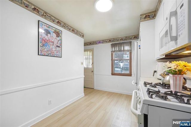 38 Sherwood Street, Clifton, NJ 07013