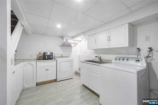 38 Sherwood Street, Clifton, NJ 07013