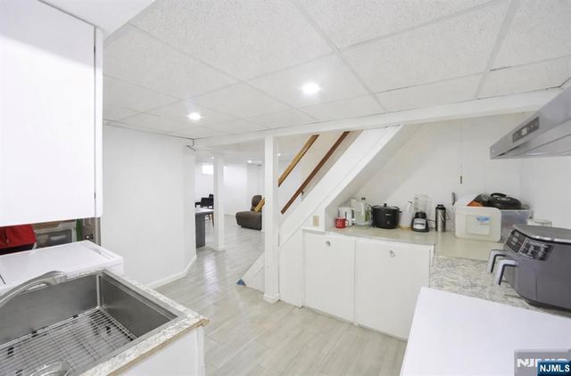 38 Sherwood Street, Clifton, NJ 07013