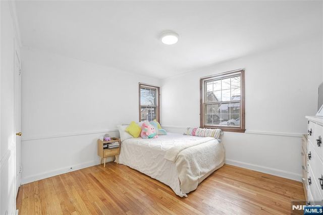 38 Sherwood Street, Clifton, NJ 07013