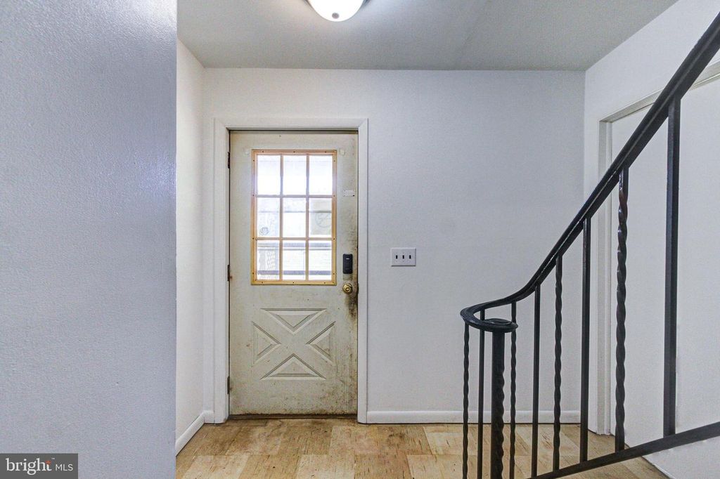 2030 UPPER RIDGE RD, Green Lane, PA 18054