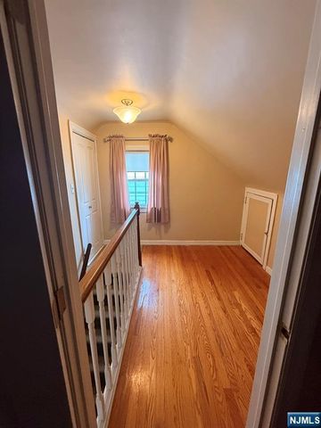 2-18 32nd Street, Fair Lawn, NJ 07410