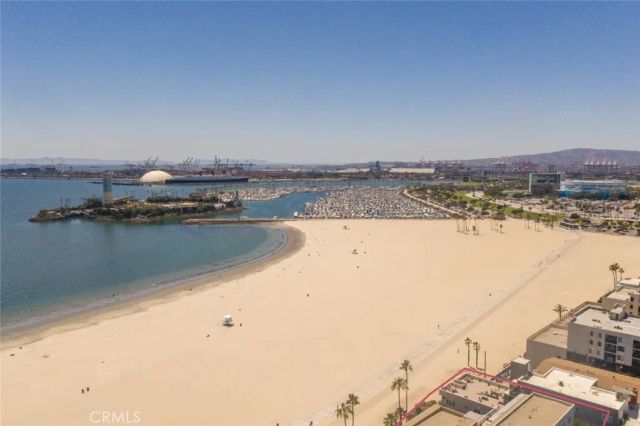 1200 E Ocean 12, Long Beach, CA 90802