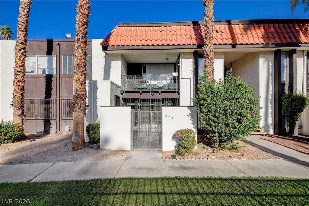 1405 Vegas Valley Drive 229, Las Vegas, NV 89169 — photo 3