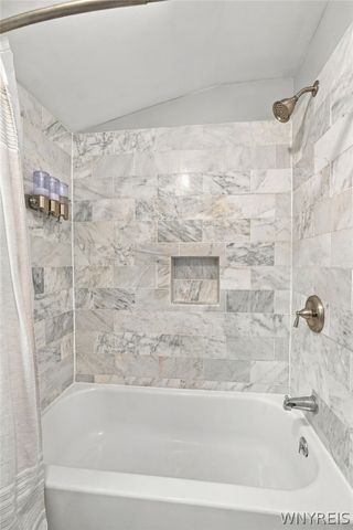 9521 Greiner Road, Clarence, NY 14031