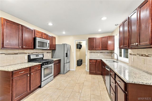 9521 Greiner Road, Clarence, NY 14031