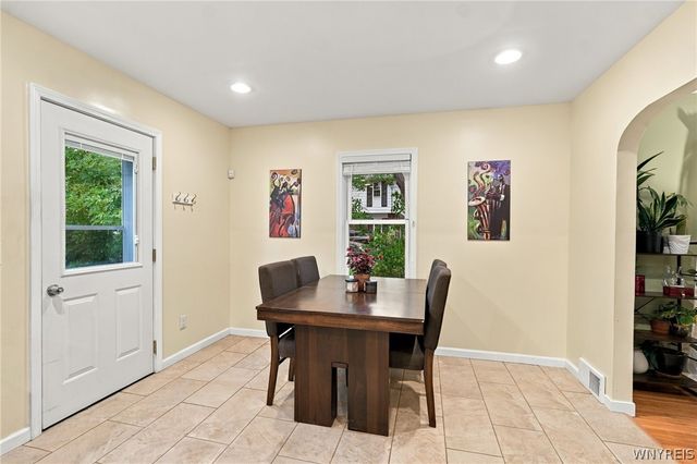 9521 Greiner Road, Clarence, NY 14031