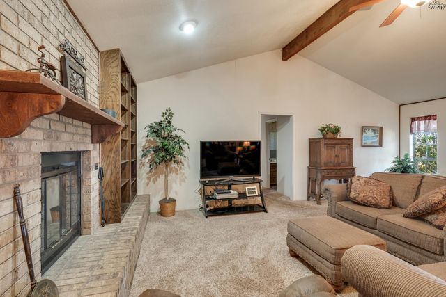 1593 WIGLEY ROAD, Iowa Park, TX 76367