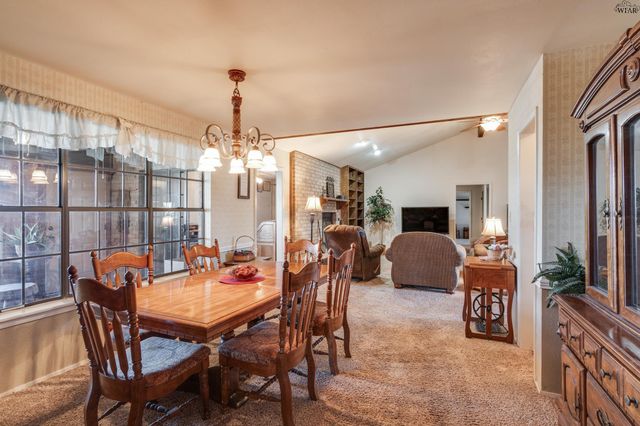 1593 WIGLEY ROAD, Iowa Park, TX 76367