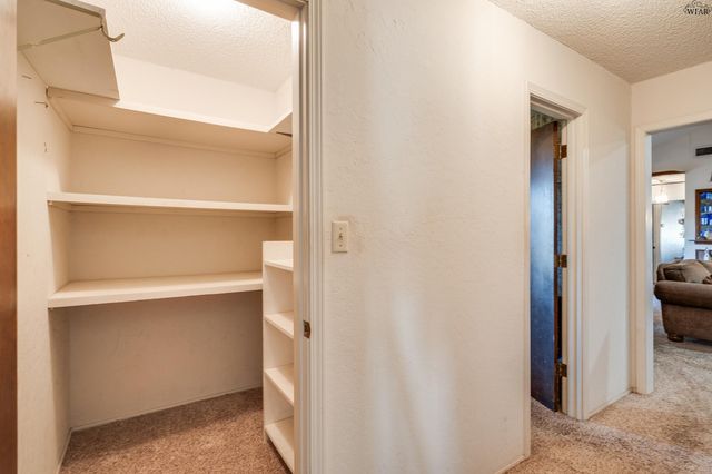 1593 WIGLEY ROAD, Iowa Park, TX 76367