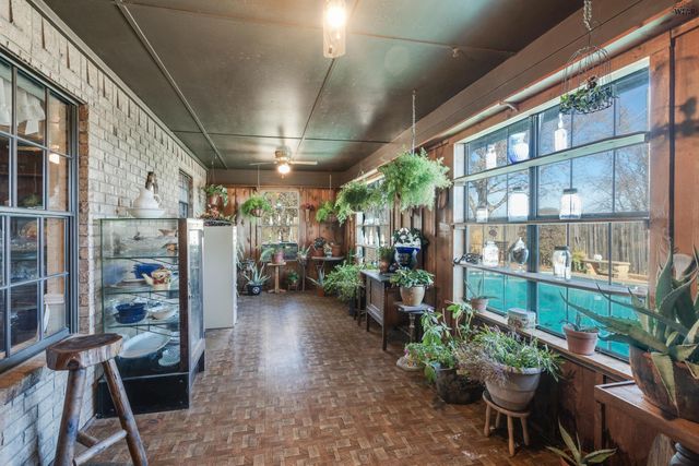 1593 WIGLEY ROAD, Iowa Park, TX 76367