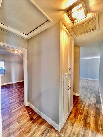 8654 Greenpoint Avenue, Riverside, CA 92503