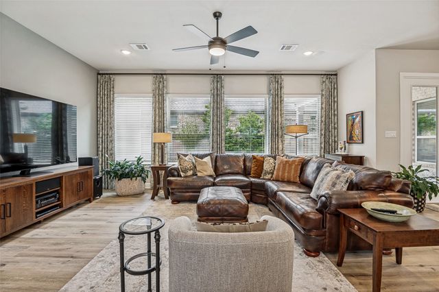 4810 Emerald Grove, Arlington, TX 76005