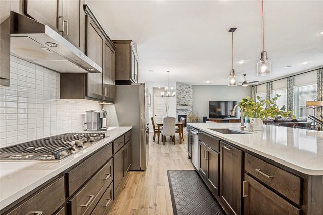 4810 Emerald Grove, Arlington, TX 76005