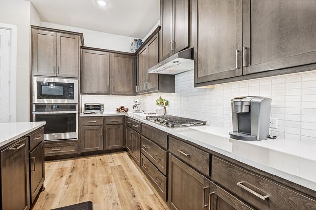 4810 Emerald Grove, Arlington, TX 76005