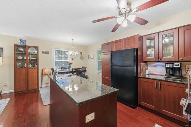 7467 E Windfree Lane, Bloomington, IN 47401