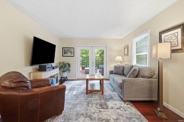 7467 E Windfree Lane, Bloomington, IN 47401