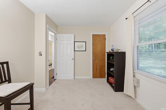 7467 E Windfree Lane, Bloomington, IN 47401