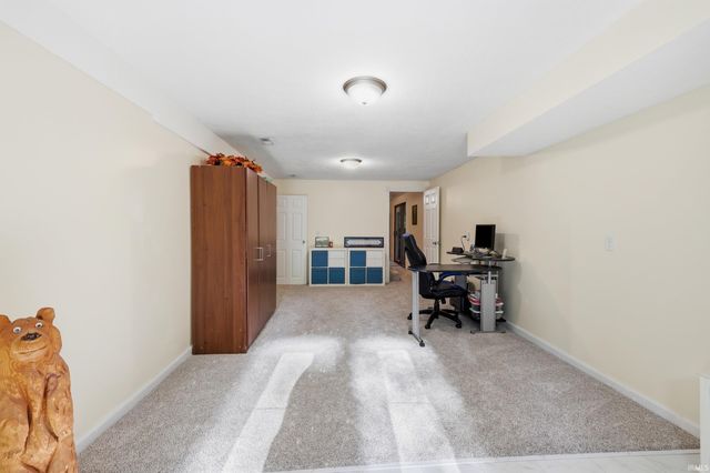 7467 E Windfree Lane, Bloomington, IN 47401