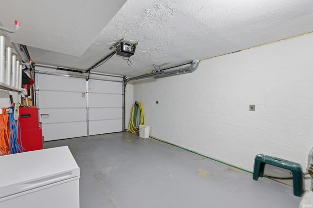 7467 E Windfree Lane, Bloomington, IN 47401