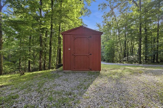 7467 E Windfree Lane, Bloomington, IN 47401