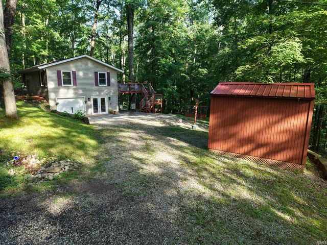 7467 E Windfree Lane, Bloomington, IN 47401
