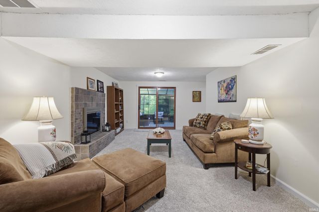 7467 E Windfree Lane, Bloomington, IN 47401