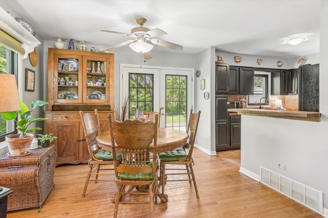 916 Lacey Avenue, Lisle, IL 60532
