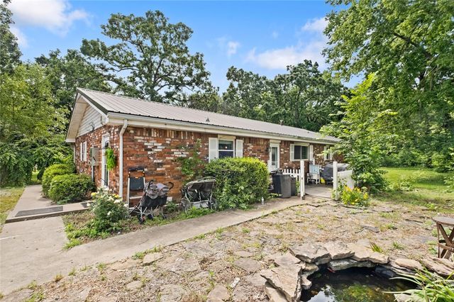 11419 Cripps Road, Gentry, AR 72734