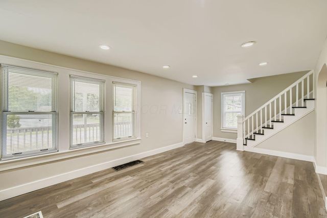 19 E Castle Road, Columbus, OH 43207