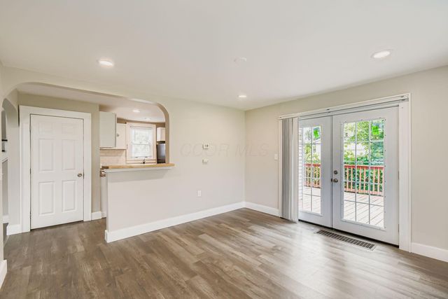 19 E Castle Road, Columbus, OH 43207