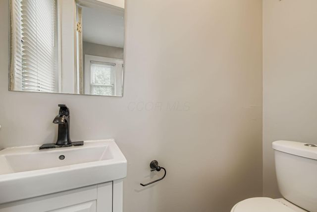 19 E Castle Road, Columbus, OH 43207