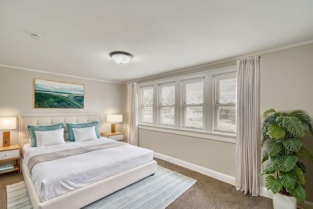 19 E Castle Road, Columbus, OH 43207