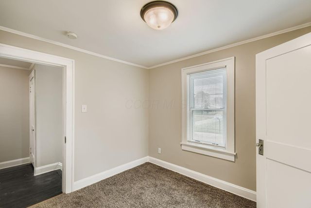 19 E Castle Road, Columbus, OH 43207